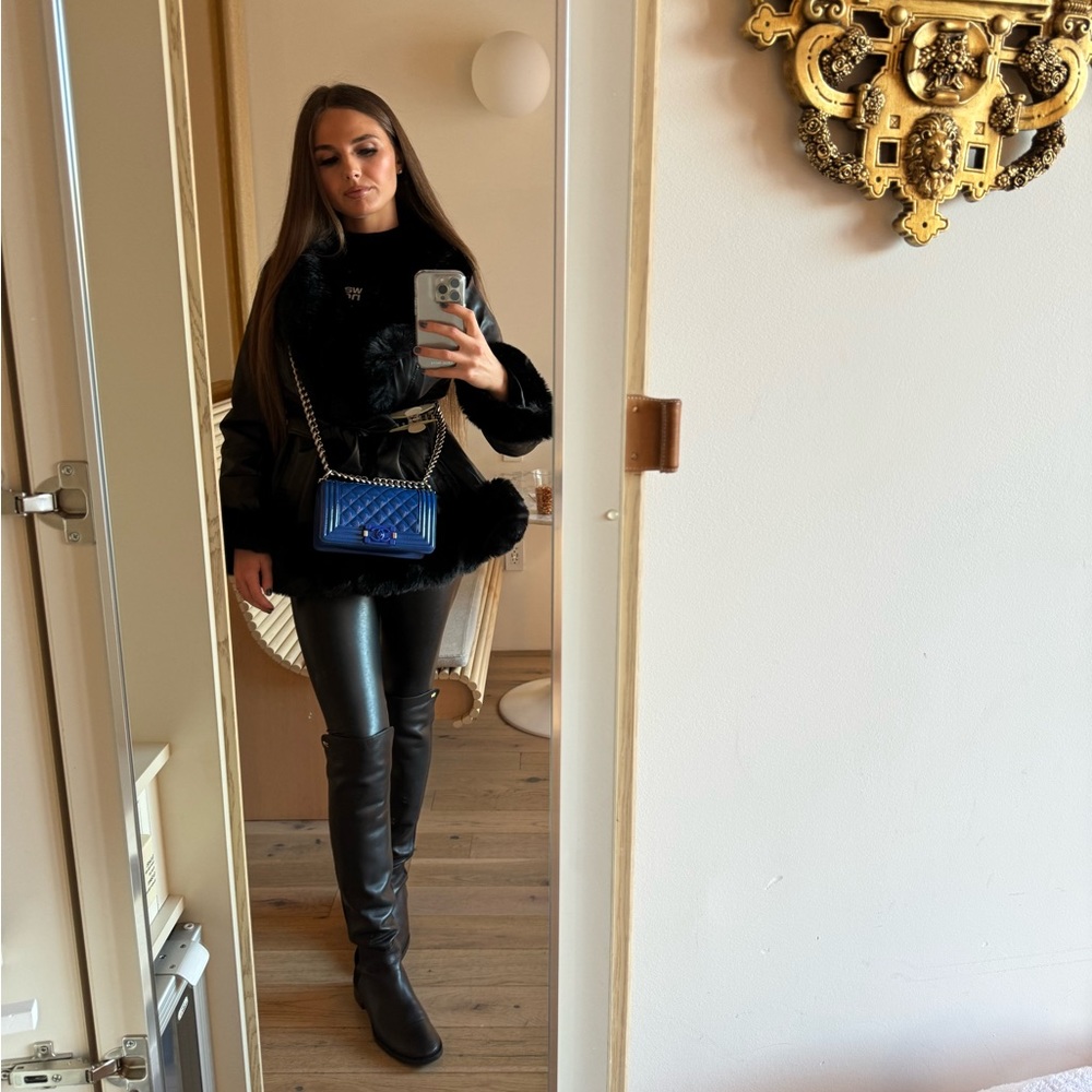 Meet your Posher, Cali